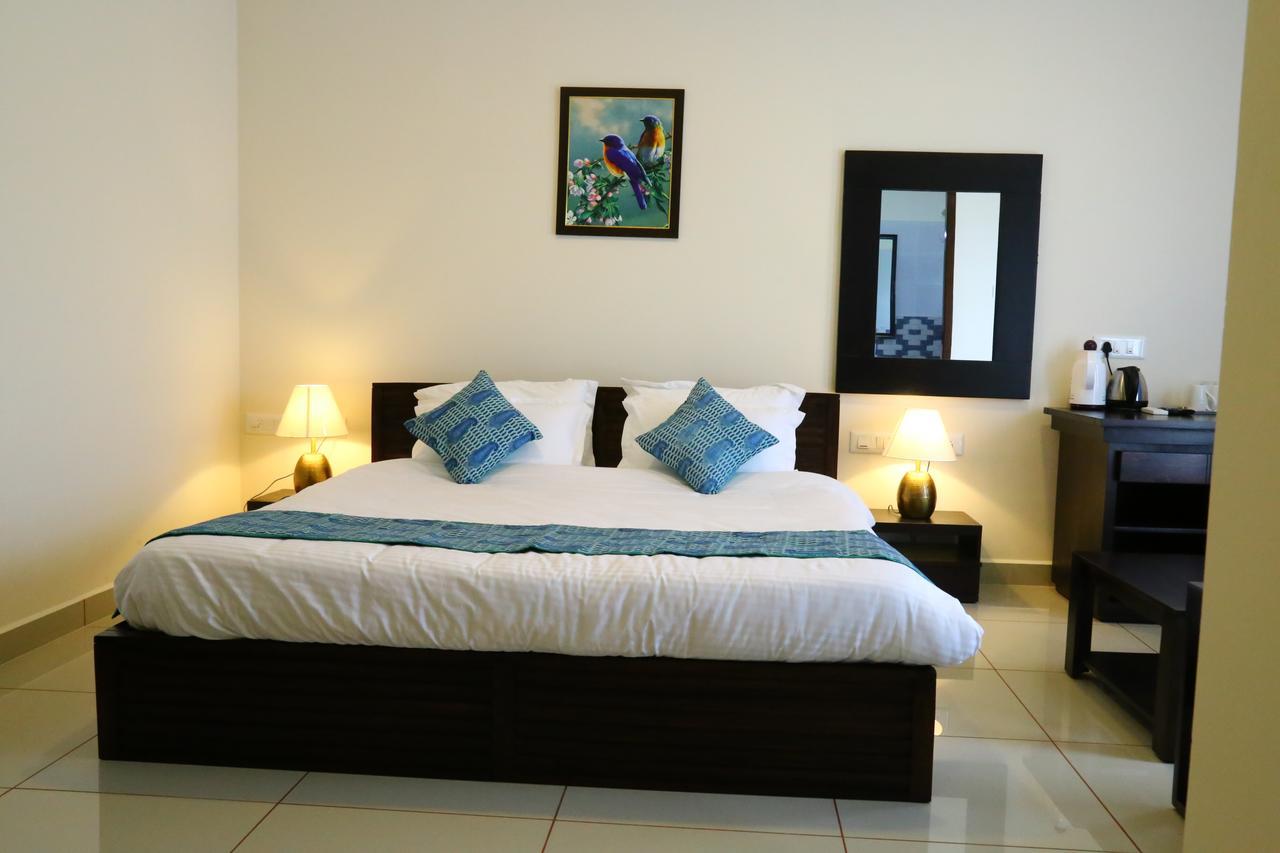 Kohinoor Hotel Alwaye Exterior foto