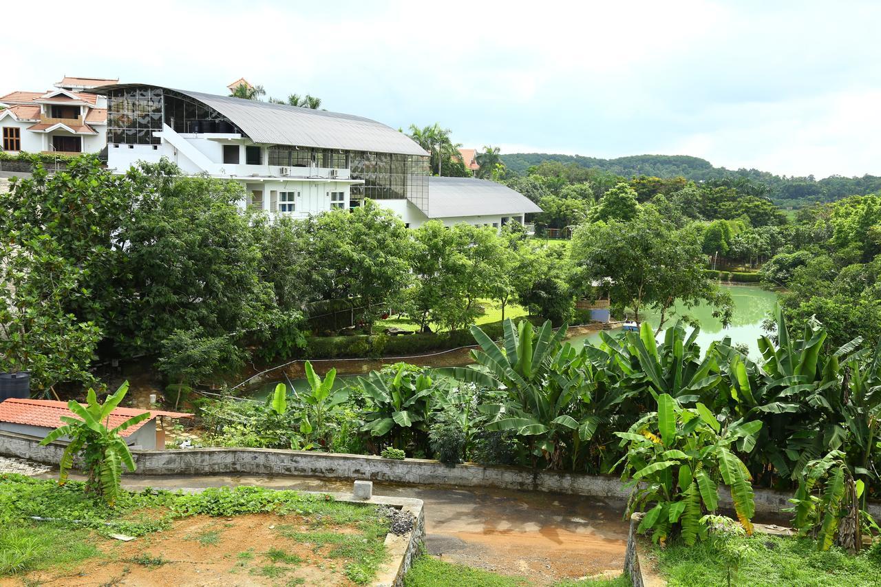 Kohinoor Hotel Alwaye Exterior foto