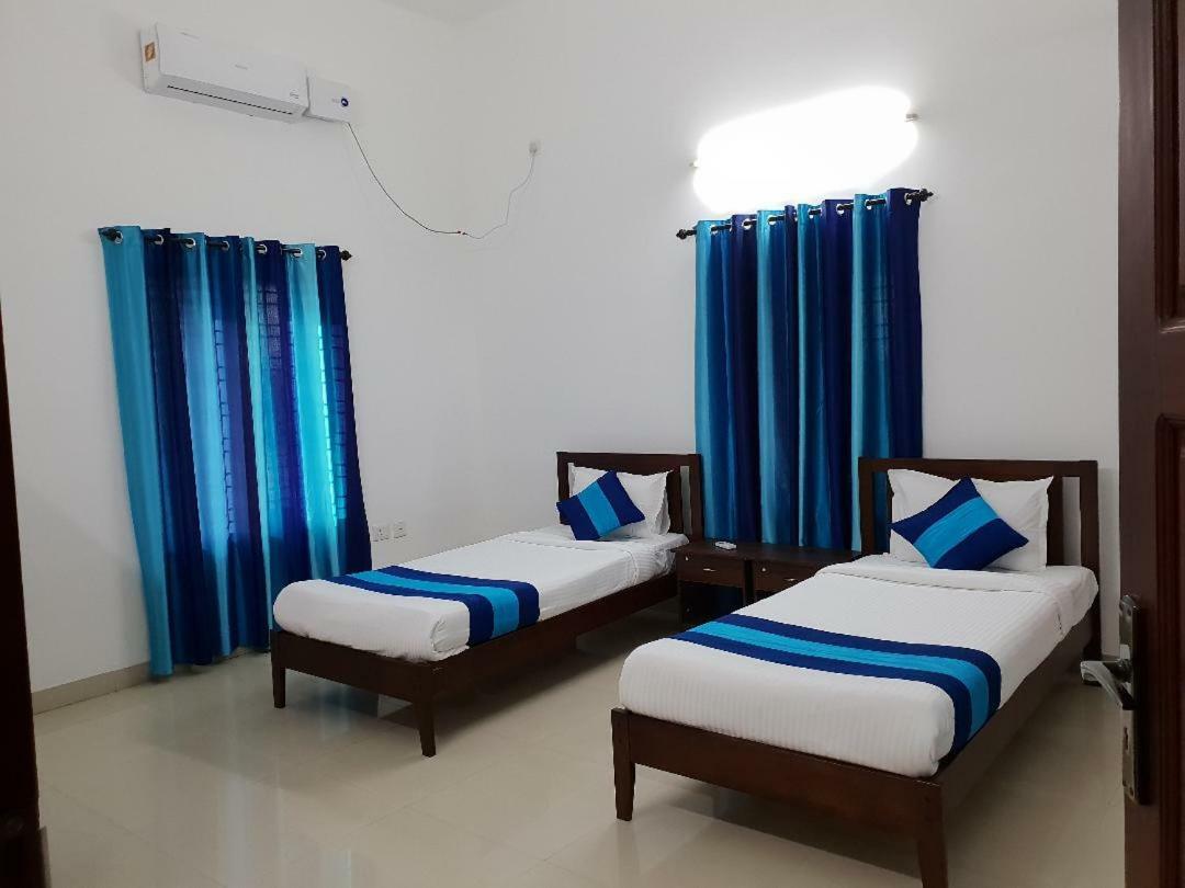 Kohinoor Hotel Alwaye Exterior foto